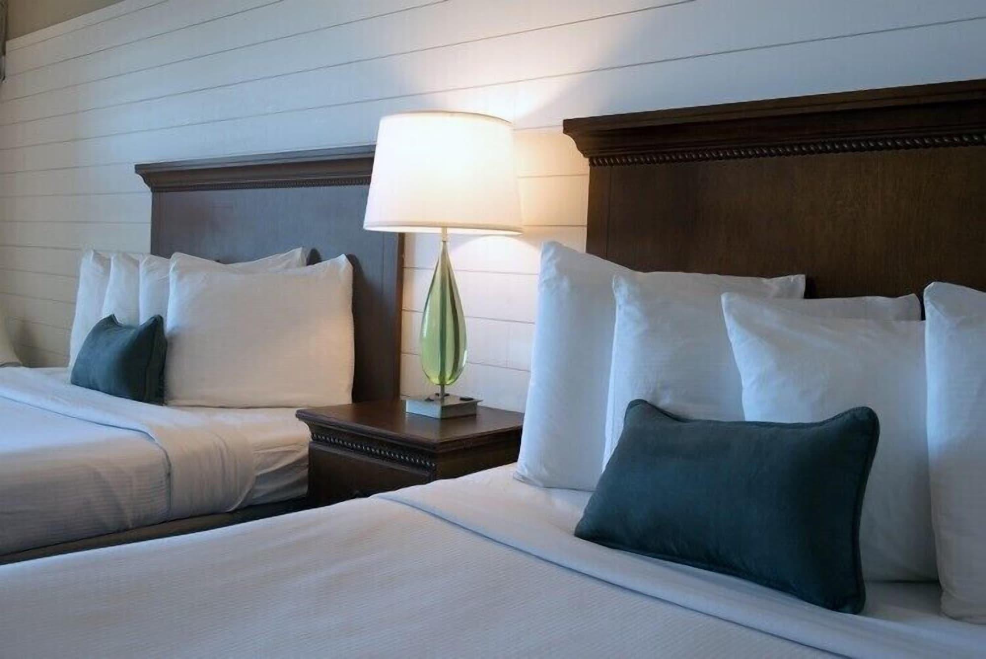 Thunderbird Beach Resort Treasure Island Eksteriør billede
