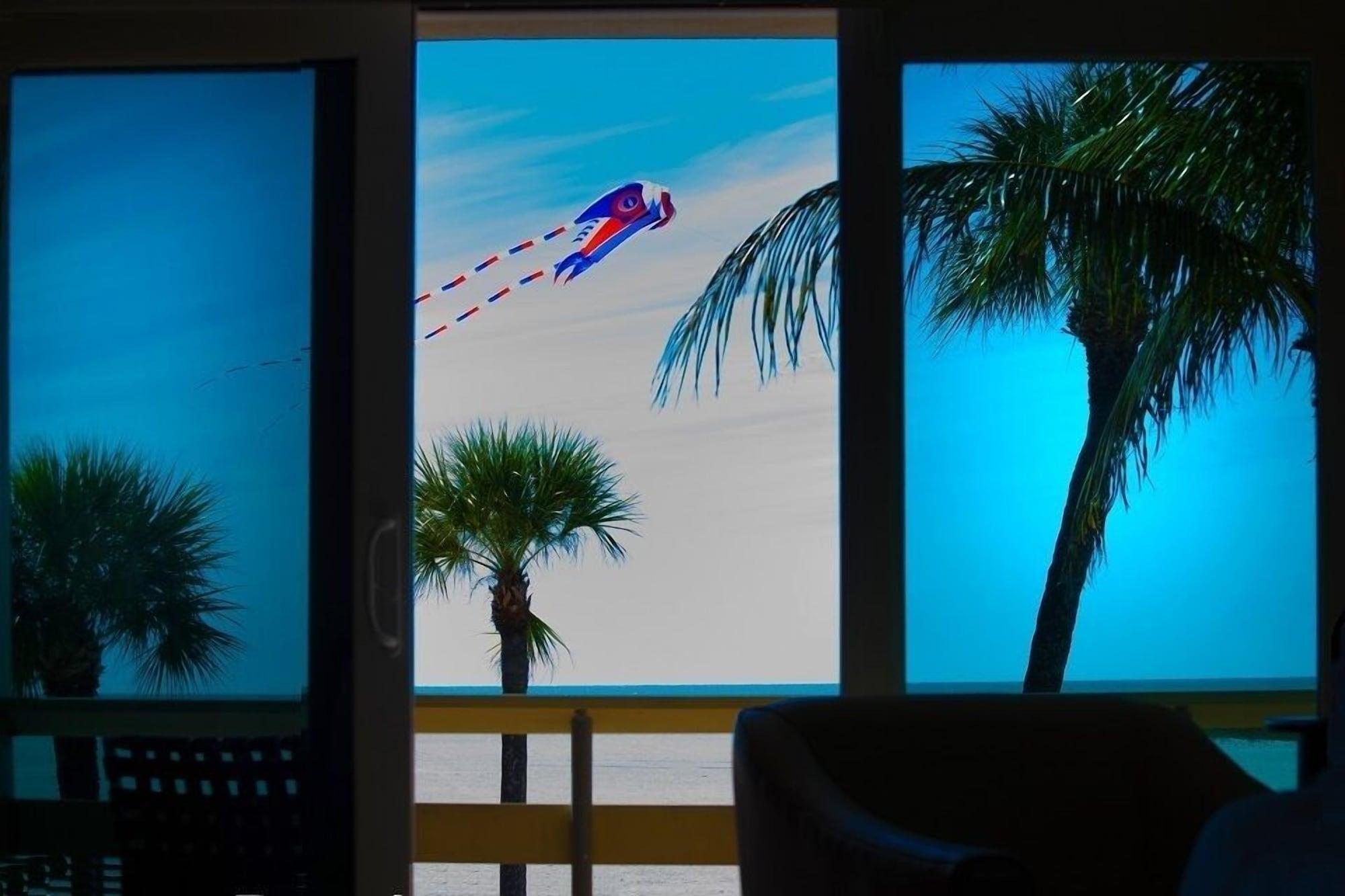 Thunderbird Beach Resort Treasure Island Eksteriør billede