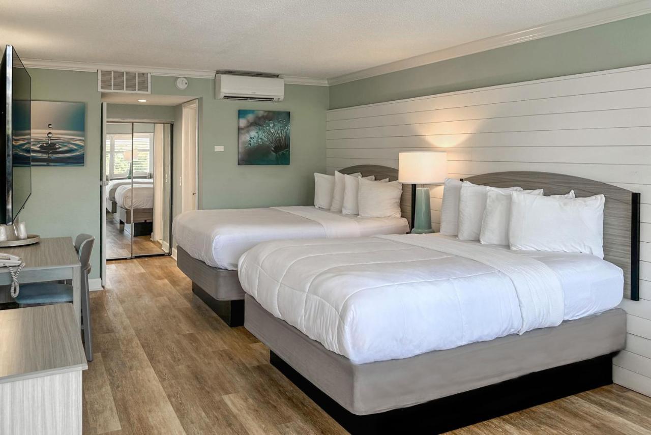 Thunderbird Beach Resort Treasure Island Eksteriør billede