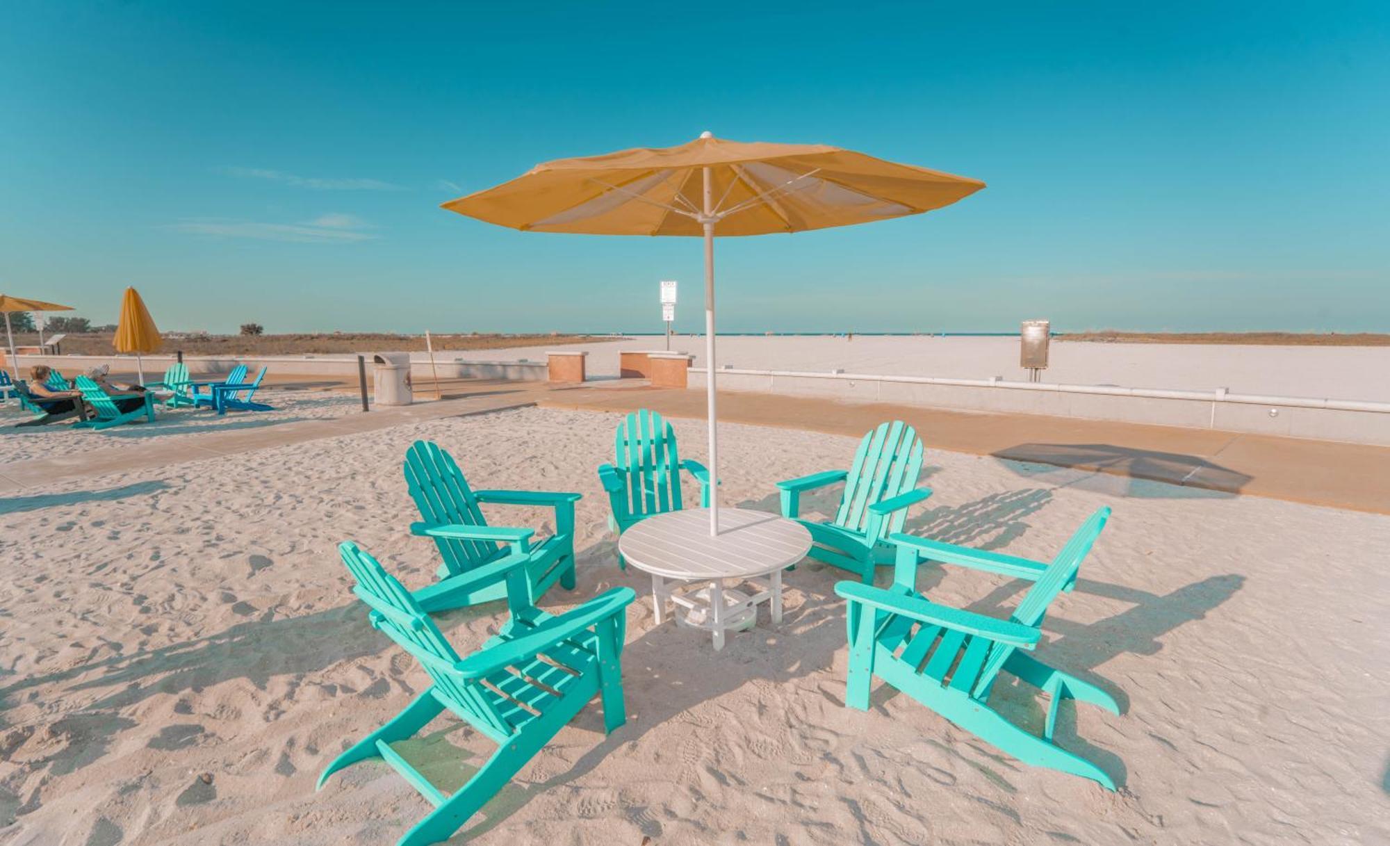 Thunderbird Beach Resort Treasure Island Eksteriør billede