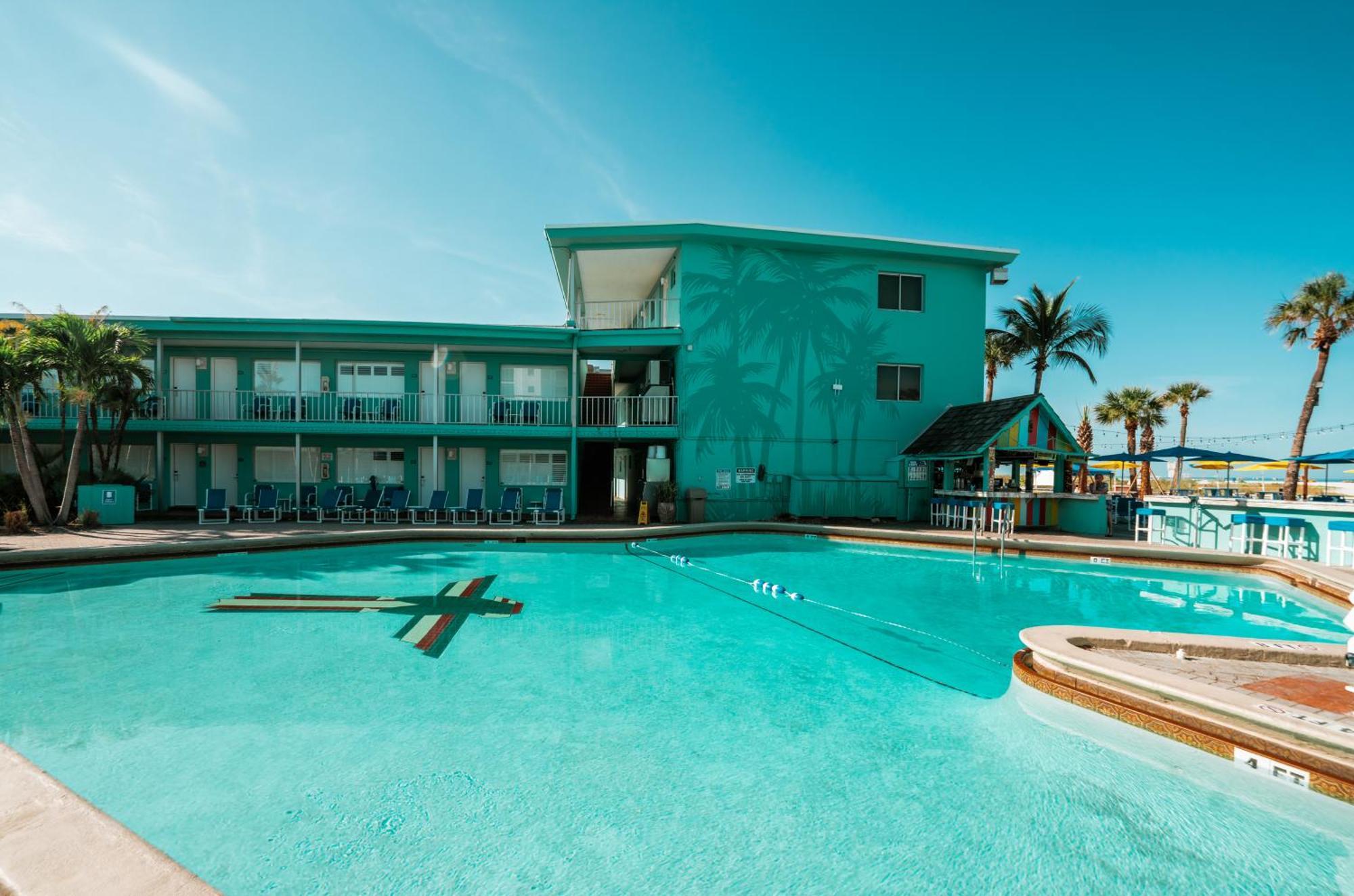 Thunderbird Beach Resort Treasure Island Eksteriør billede