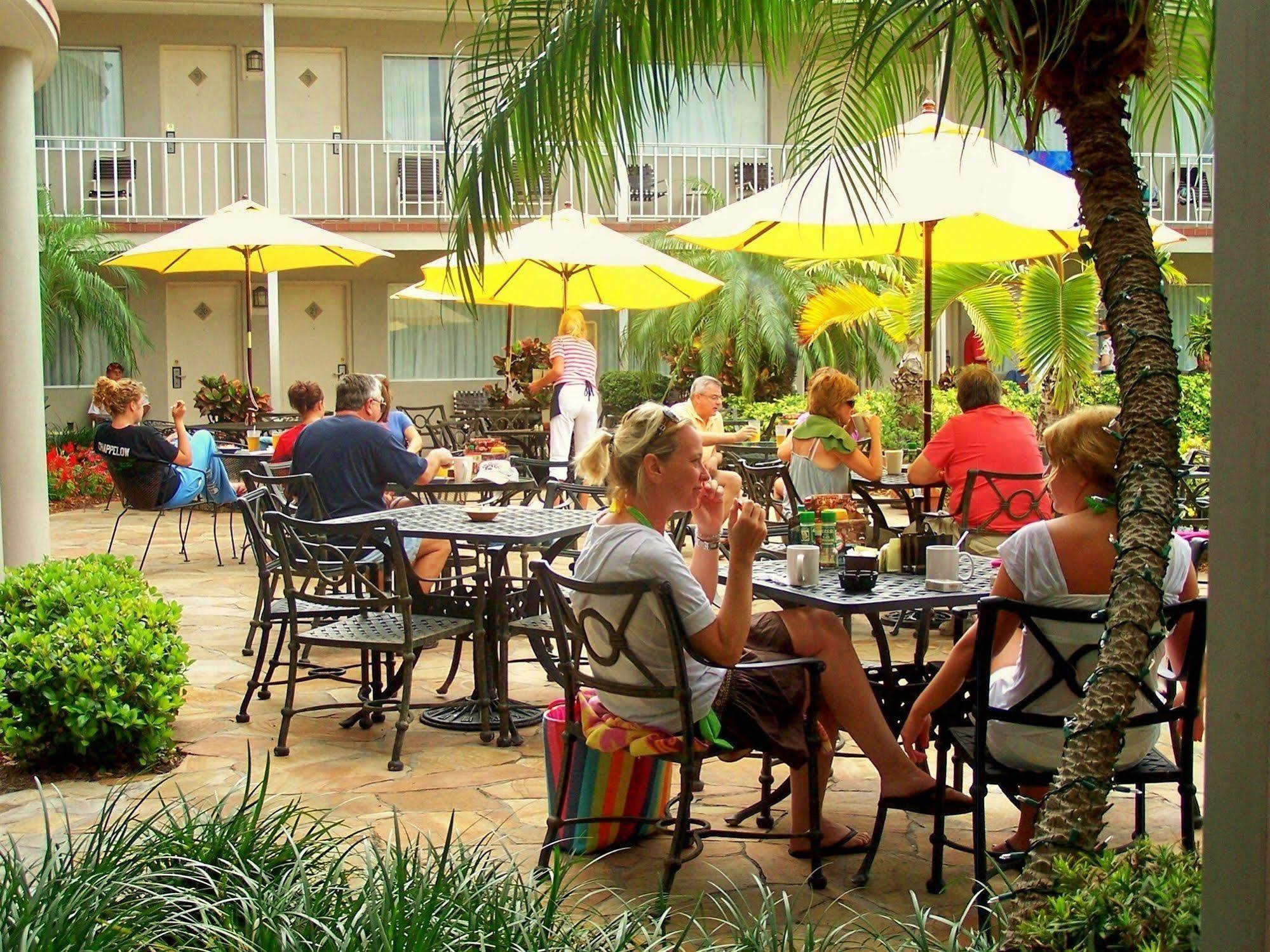 Thunderbird Beach Resort Treasure Island Eksteriør billede